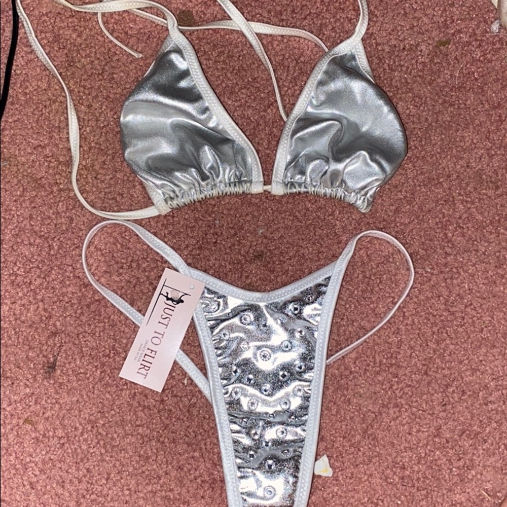 Stripper outfit/bathing suit silver metallic